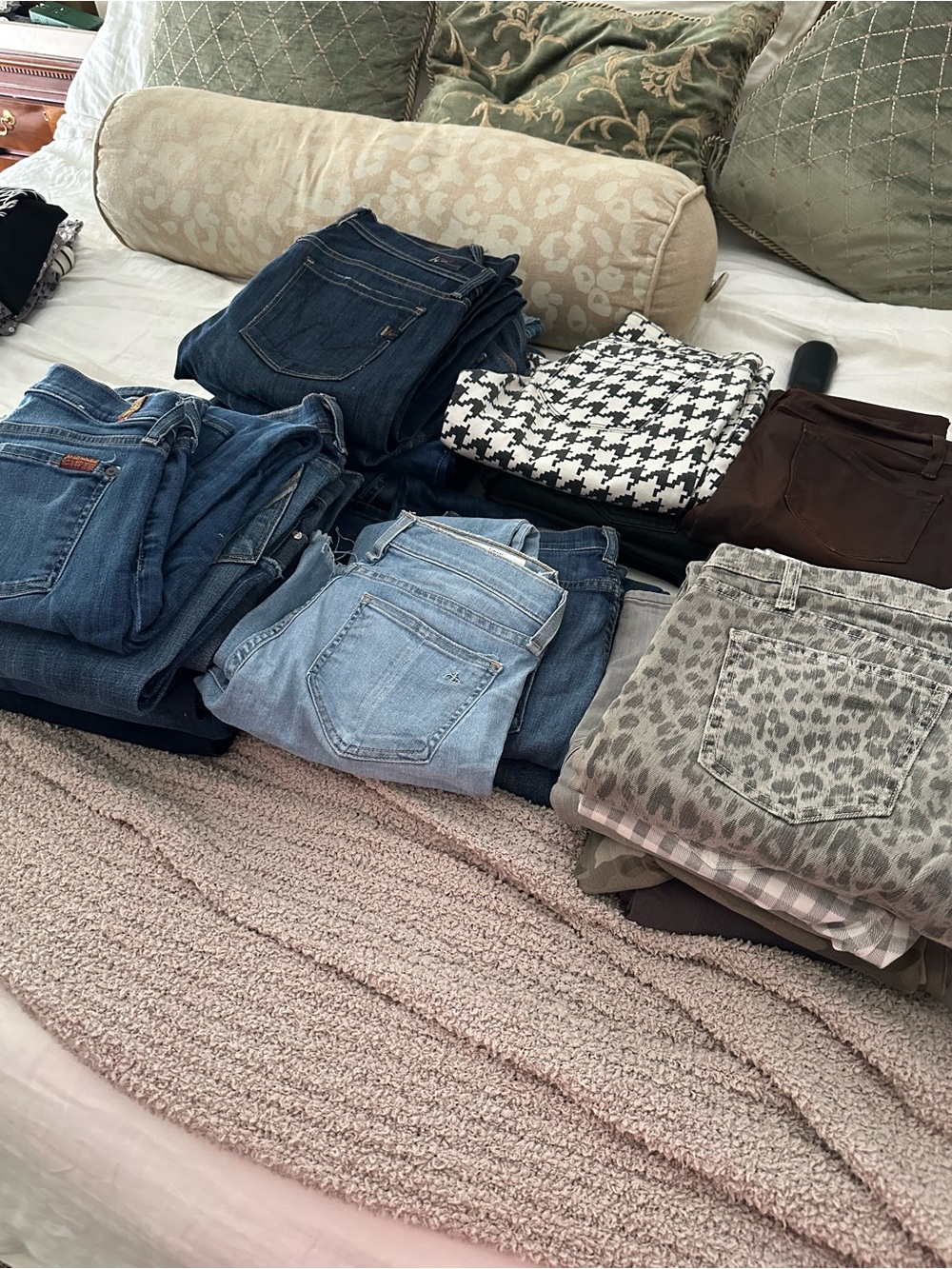 40 prs of jeans - $10 each! Everything will be donated. Buy Now!